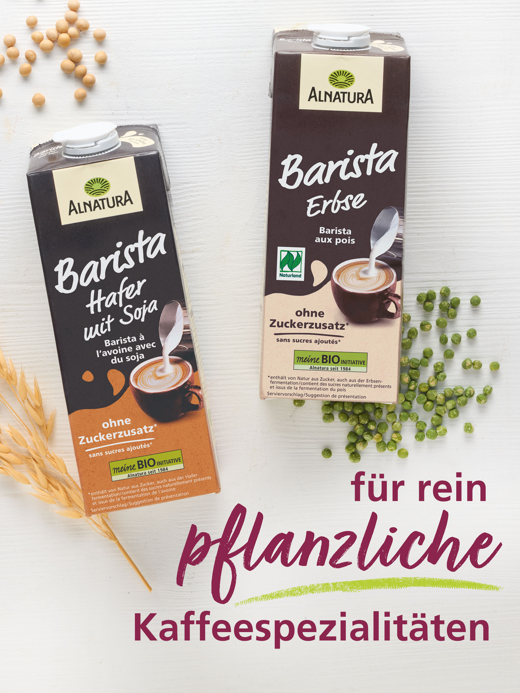 Werbetafel für pflanzliche Alnatura Produkt-Alternativen zu Kuhmilch und Milchprodukten