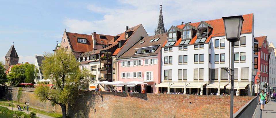 Alnatura Ulm: Blick auf die Stadtmauer von Ulm