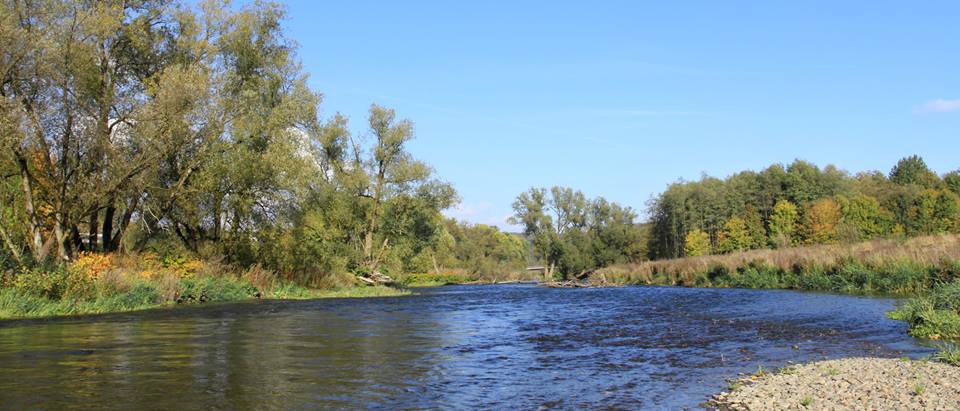 Alnatura Witten: Landschaft mit Fluss