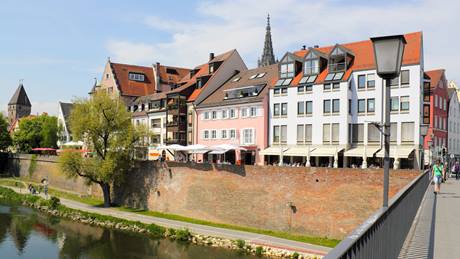 Alnatura Ulm: Donauufer in Ulm