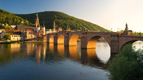 Alnatura Heidelberg: Alte brücke über den Neckar in Heidelberg