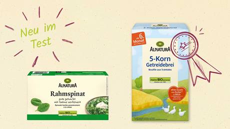 Das Bild zeigt zwei Produktpackungen von Alnatura: Rahmspinat und 5-Korn-Getreidebrei.  Beide Produkte sind als Bio-Produkte gekennzeichnet und werden als „Neu im Test“ präsentiert.  Die Verpackung des Getreidebreis zeigt eine idyllische Landschaft mit Gänsen, während die Rahmspinat-Packung ein Bild des fertigen Gerichts zeigt. 