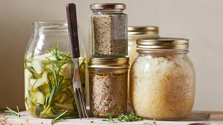 Lebensmittel haltbar machen: Sauerkraut, Zucchini, Pilze
