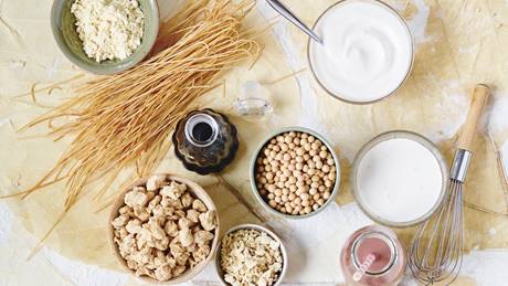 Produkte aus Soja; Sojadrink, Sojaschrot, Sojajoghurt