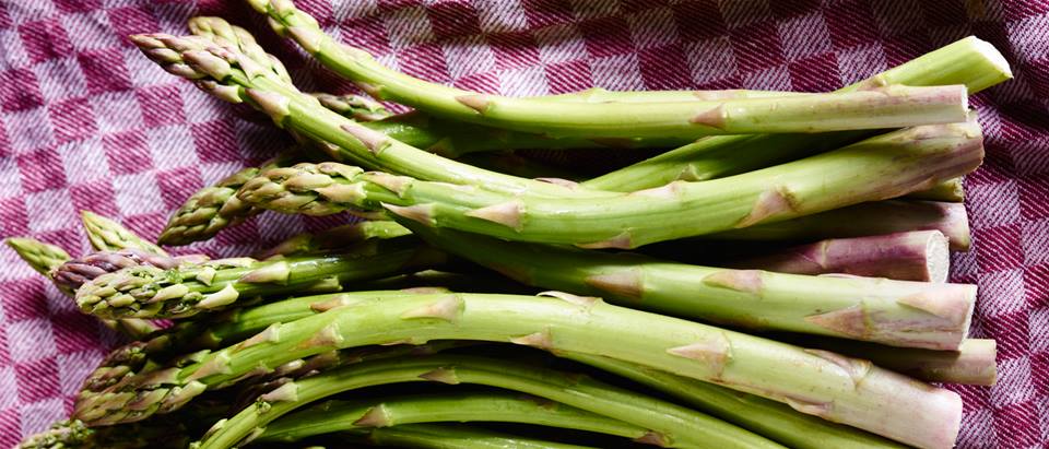 grüner Spargel