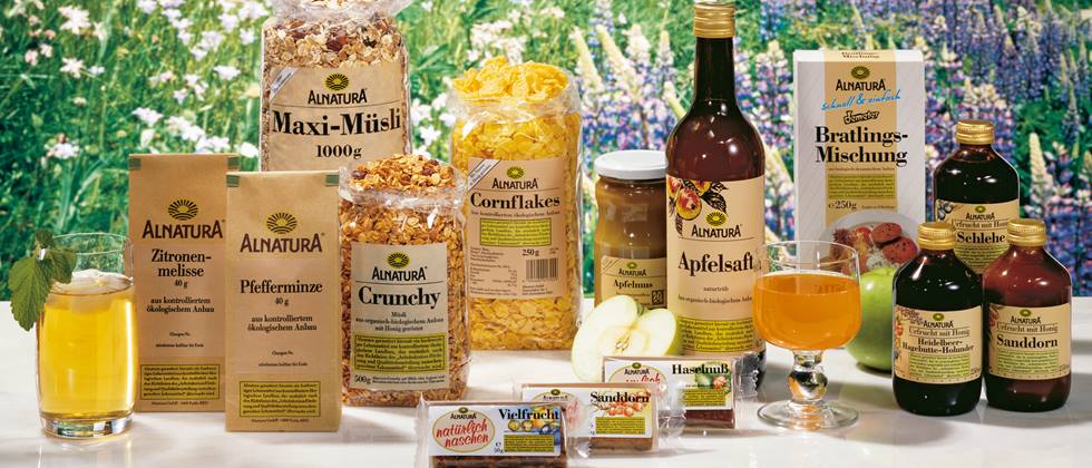 Alnatura Produkte im Design der Anfangsjahre des Unternehmens