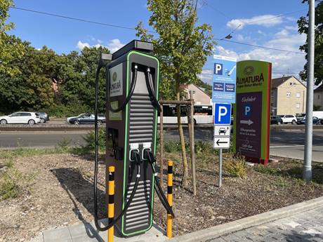 Alnatura Ökostrom Ladestation für Elektroautos