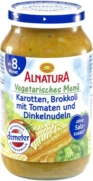 Karotten, Brokkoli mit Tomaten und Dinkelnudeln