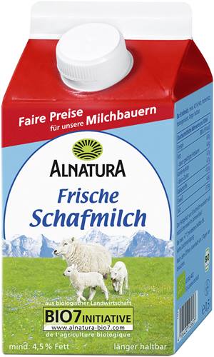 Frische Schafmilch