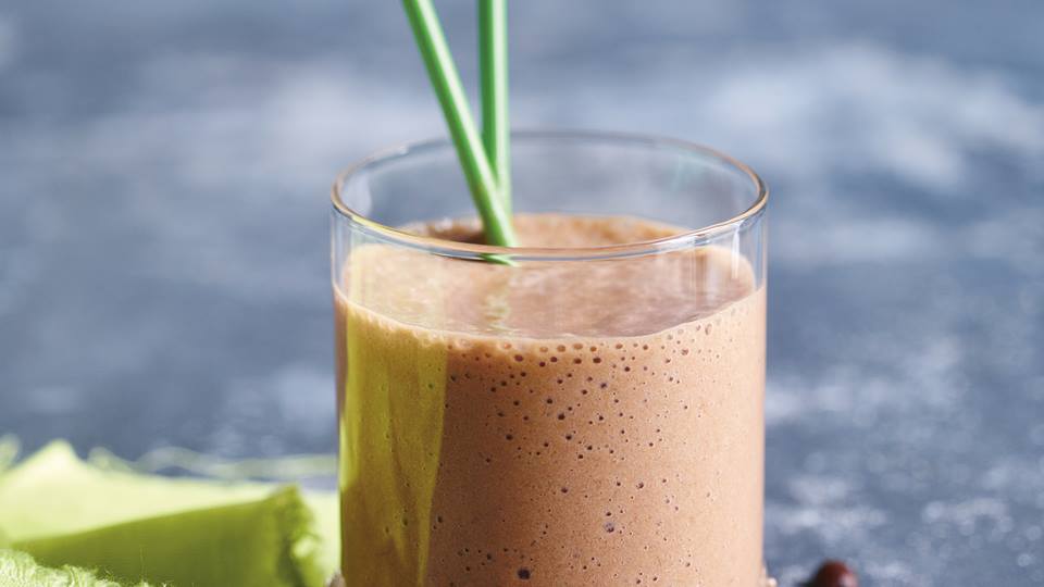 Bananen-Mandel-Smoothie mit Espresso