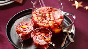 Heiße Glühwein-Bowle