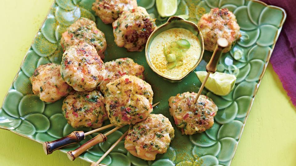 Garnelen-Bratlinge mit Curry-Dip
