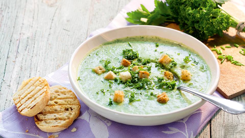 Frühlingskräutersuppe