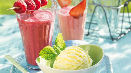 Buttermilch-Zitroneneis