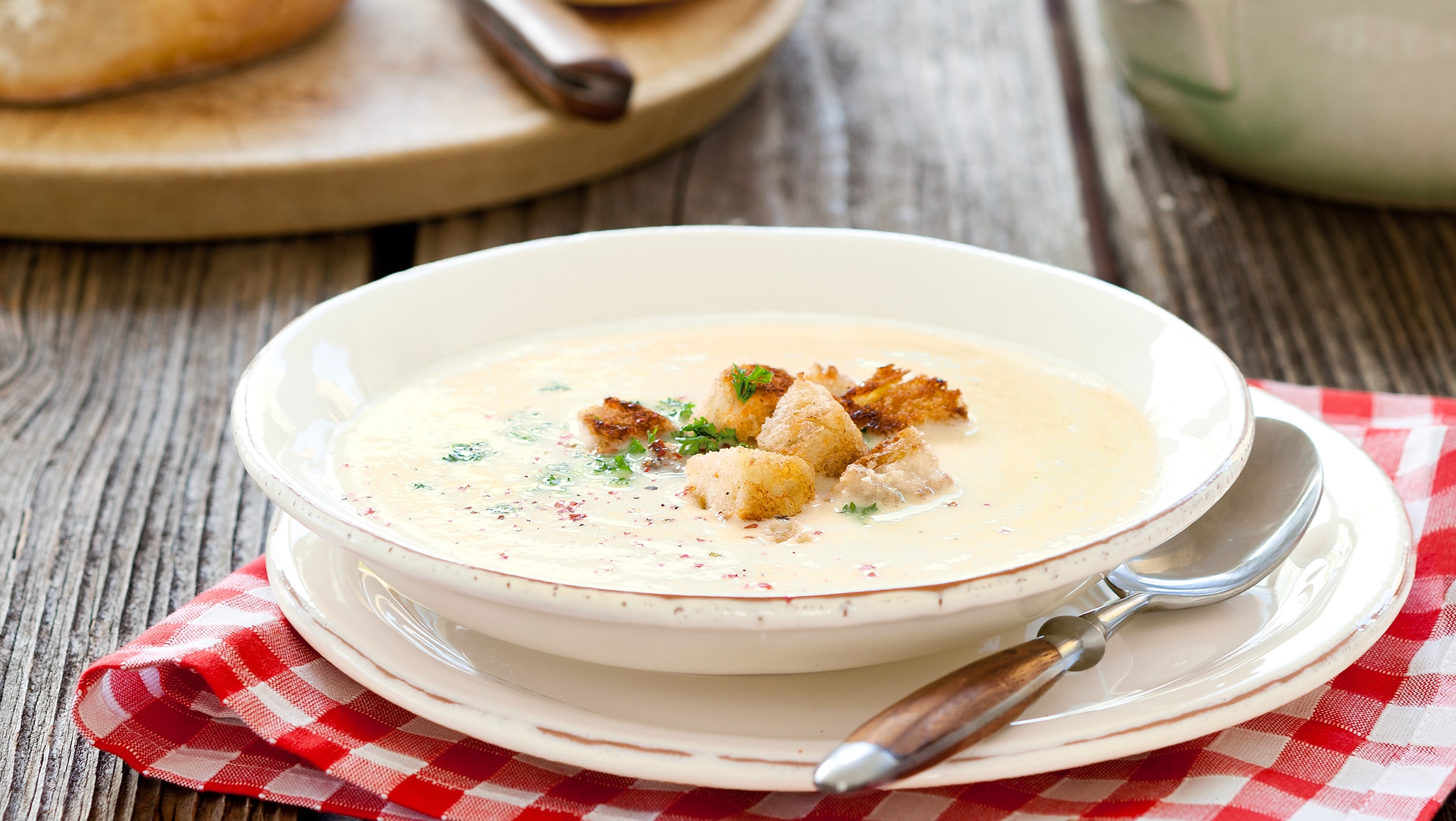 Schweizer Käsesuppe Rezept selbst machen | Alnatura