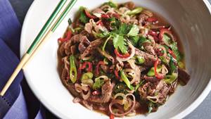 Kalter Thai-Rindfleischsalat