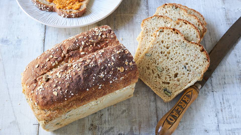 Vollkorn-Quark-Körnerbrot