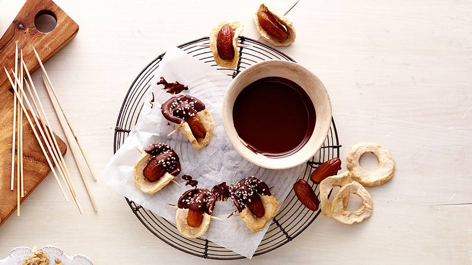 Apfel-Dattel-Spieße