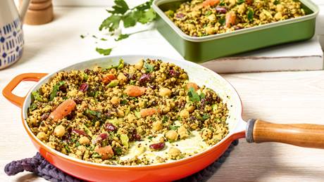One Pan mit Quinoa, Erbsen, Linsen und Bohnen