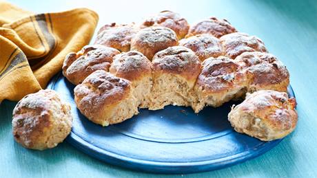 Walnuss-Brötchen-Kranz