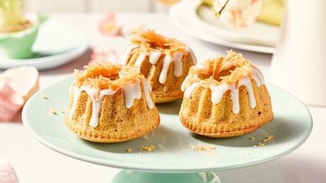 Mini Möhren-Gugelhupf mit Mandeln