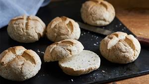 Glutenfreie Kräuterbrötchen