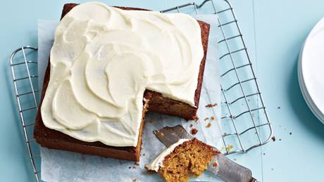 Karottenkuchen mit Frischkäse-Creme