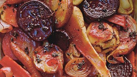 Buntes Wurzelgemüse aus dem Ofen