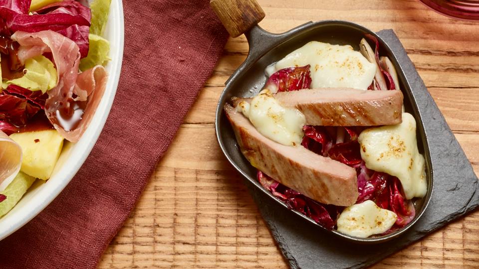 Radicchio mit Putenstreifen und Mozzarella aus dem Raclette-Grill