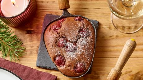 Weihnachtliche Schoko-Kirsch-Küchlein aus dem Raclette-Grill