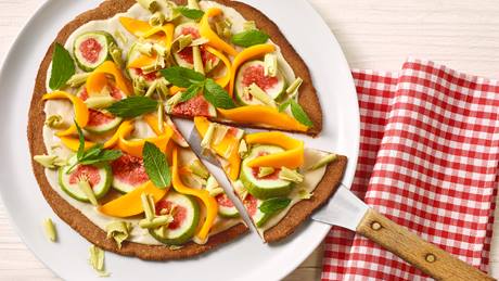 Süße Kokos-Mango-Pizza