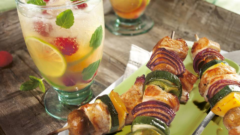 Puten-Curry-Spieße mit Sommergemüse
