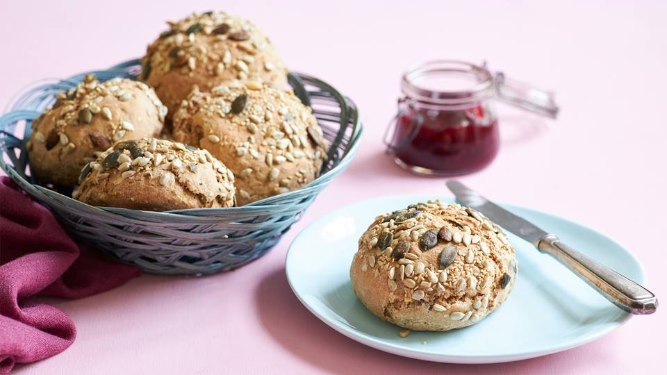 Apfel-Saaten-Brötchen