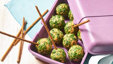 Linsen-Kichererbsen-Bällchen mit Cranberrys