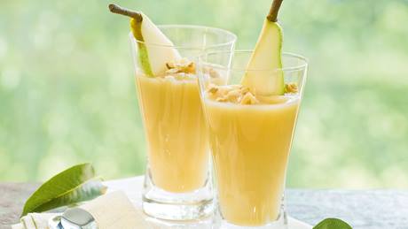 Birnen-Sahne-Mus mit Walnuss