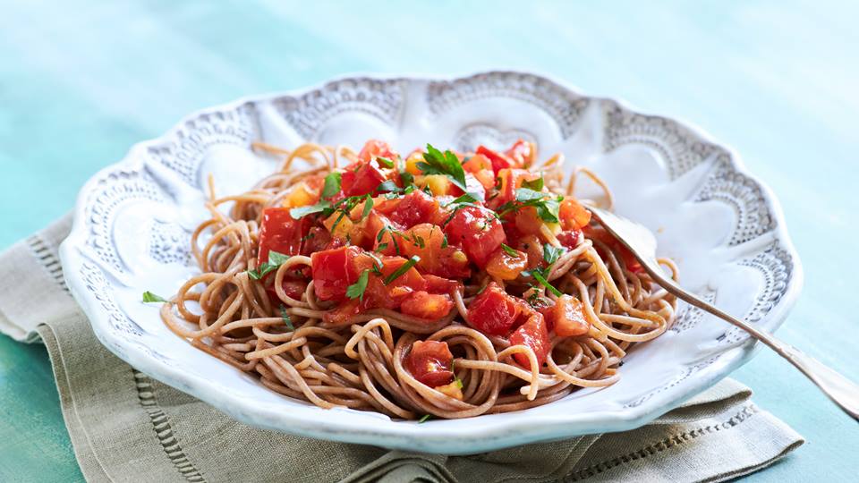 Spaghetti mit Tomatensauce