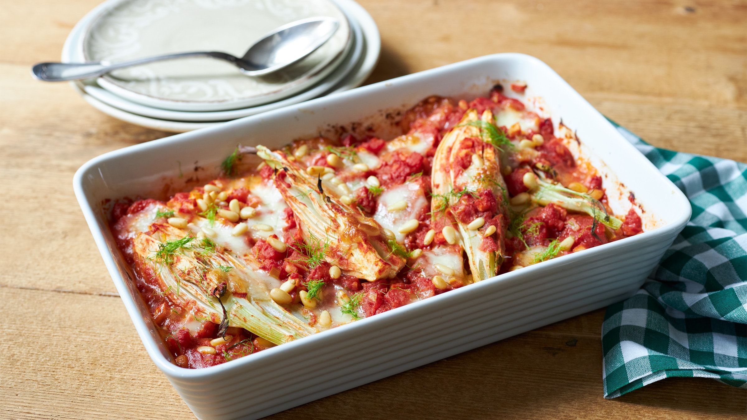 Überbackener Fenchel in Tomatensauce Rezept selbst machen | Alnatura