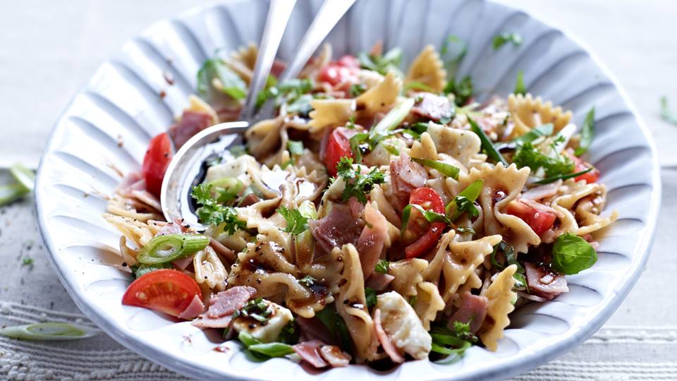 Farfalle-Schinken-Salat