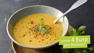 Süßkartoffel-Erdnuss-Suppe mit Limette und Koriander