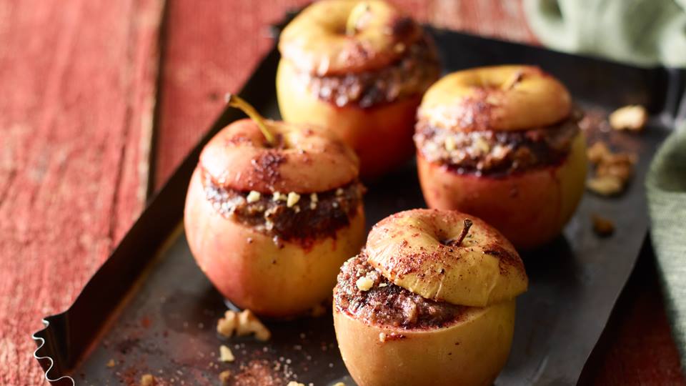 Bratäpfel mit Walnuss-Marzipan-Füllung
