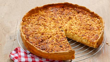 Zwiebelkuchen mit Quark-Teig