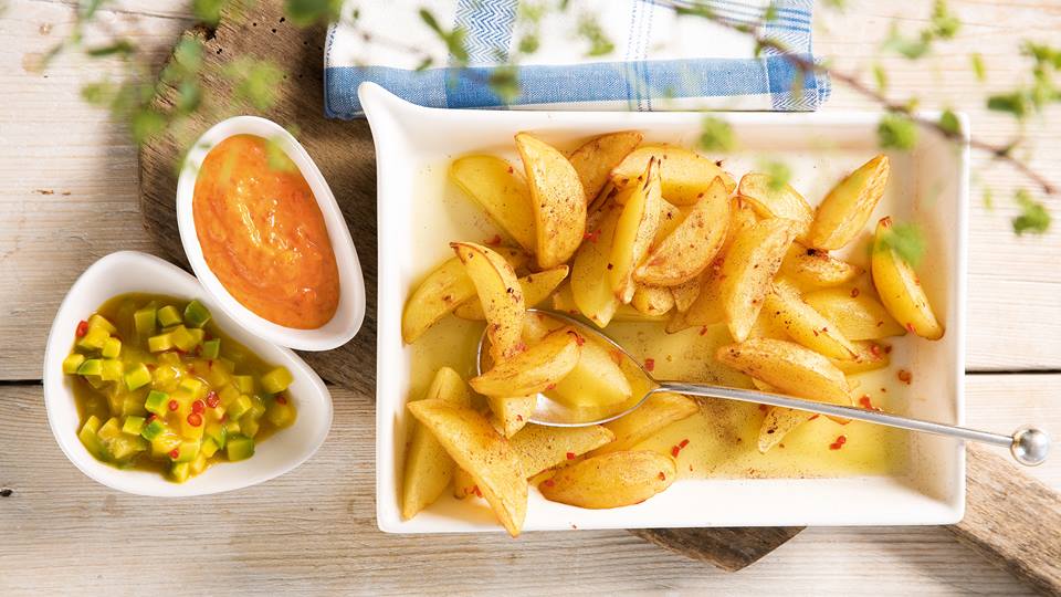 Chili-Kartoffelspalten