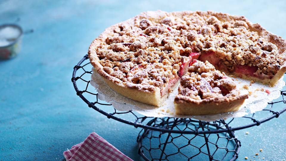 Pfirsichtarte mit Cantuccini