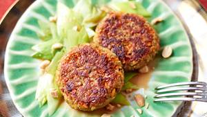 Thai-Gemüseburger mit Lauchgemüse