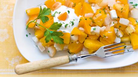 Kürbisgemüse mit Birnen und Schafskäse
