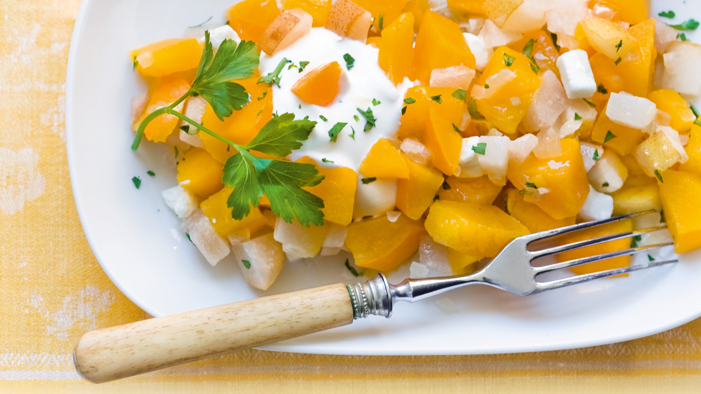 Kürbisgemüse mit Birnen und Schafskäse Rezept selbst machen | Alnatura
