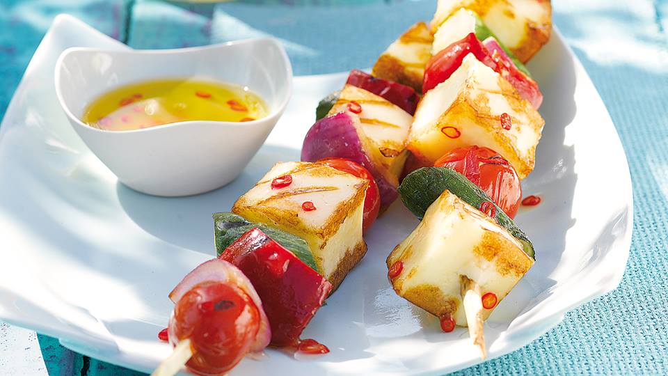 Grillkäse-Gemüse-Spieße