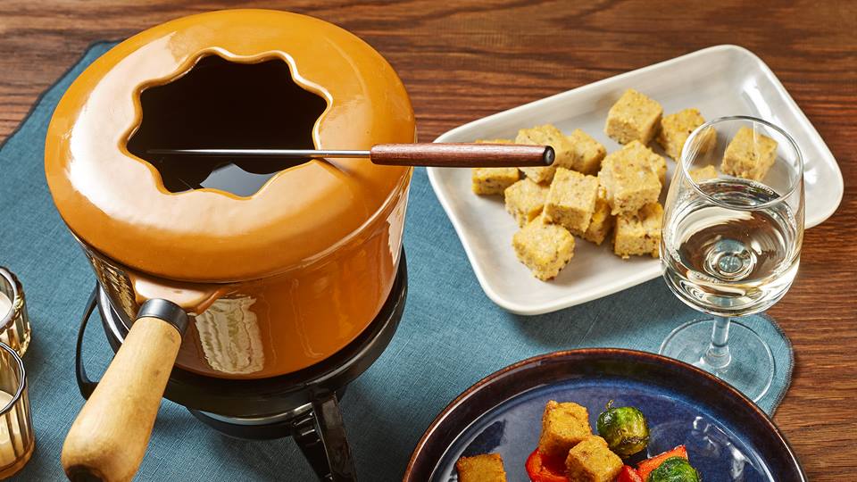 Polenta-Steinpilz-Würfel für Fondue