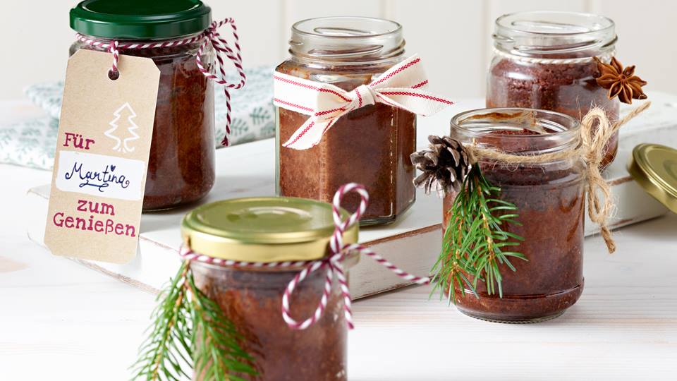 Schoko-Pflaumenkuchen im Glas
