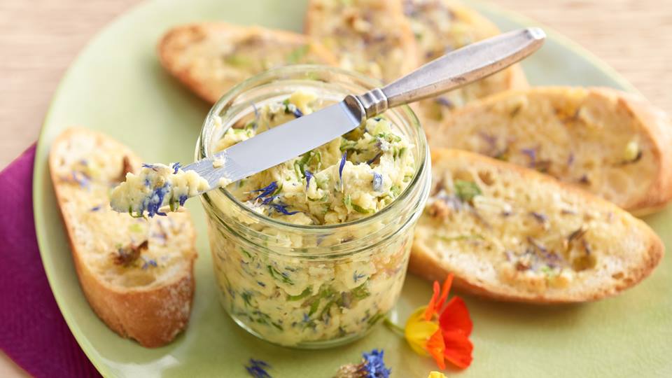 Kornblumen-Butter